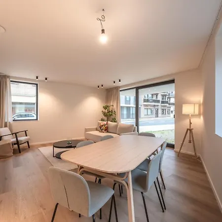 Mistral 2 Bedrooms Near *