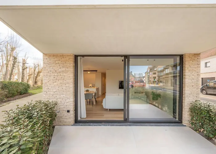 Mistral 2 Bedrooms Near كنوك هايست