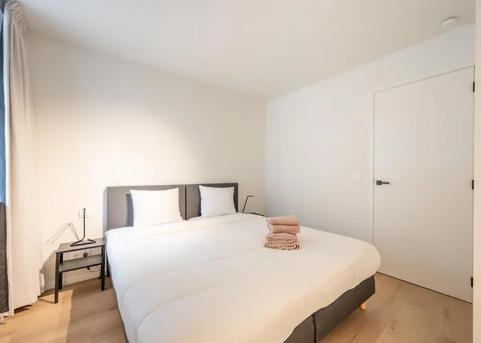 Mistral 2 Bedrooms Near شقة