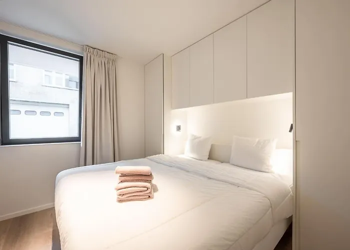 Mistral 2 Bedrooms Near شقة كنوك هايست