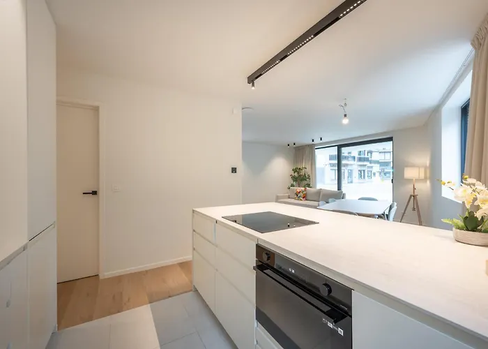 Mistral 2 Bedrooms Near كنوك هايست